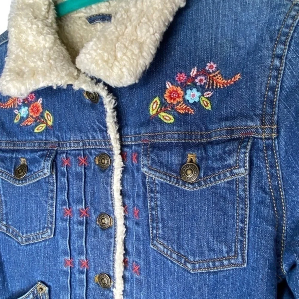 GAP Girls Jean Jacket Denim Blue Faux Sherpa Lined Floral Embroidered Size XL 12